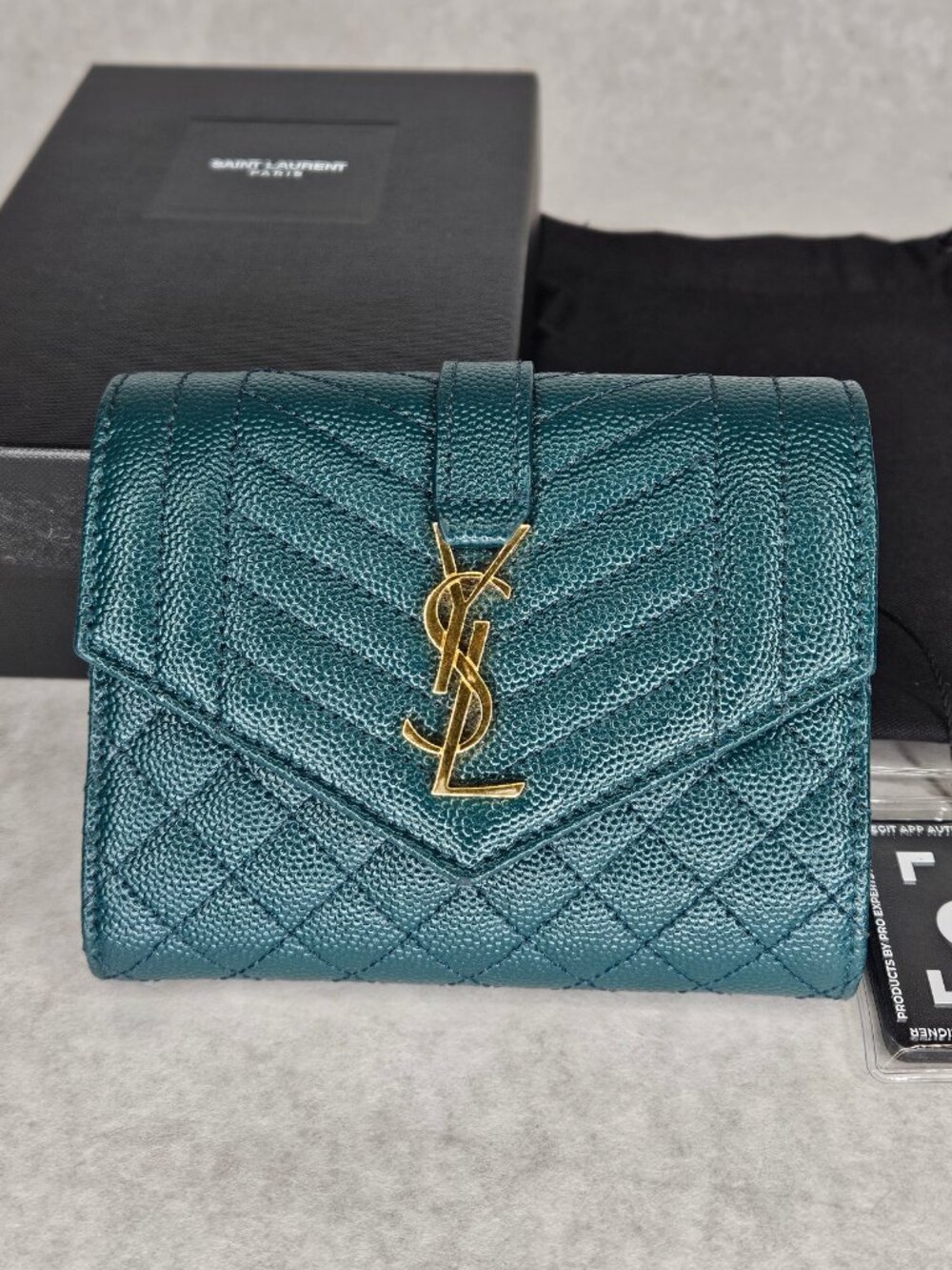YSL Yves Saint Laurent Chevron Quilted Grain De Poudre Trifold Wallet - Picture 2 of 16